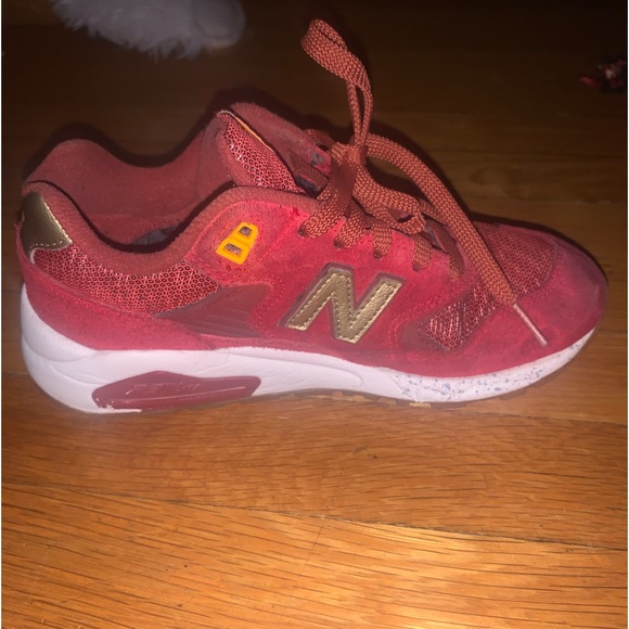 New Balance Elite 580 Lost Worlds Red - Picture 4 of 13